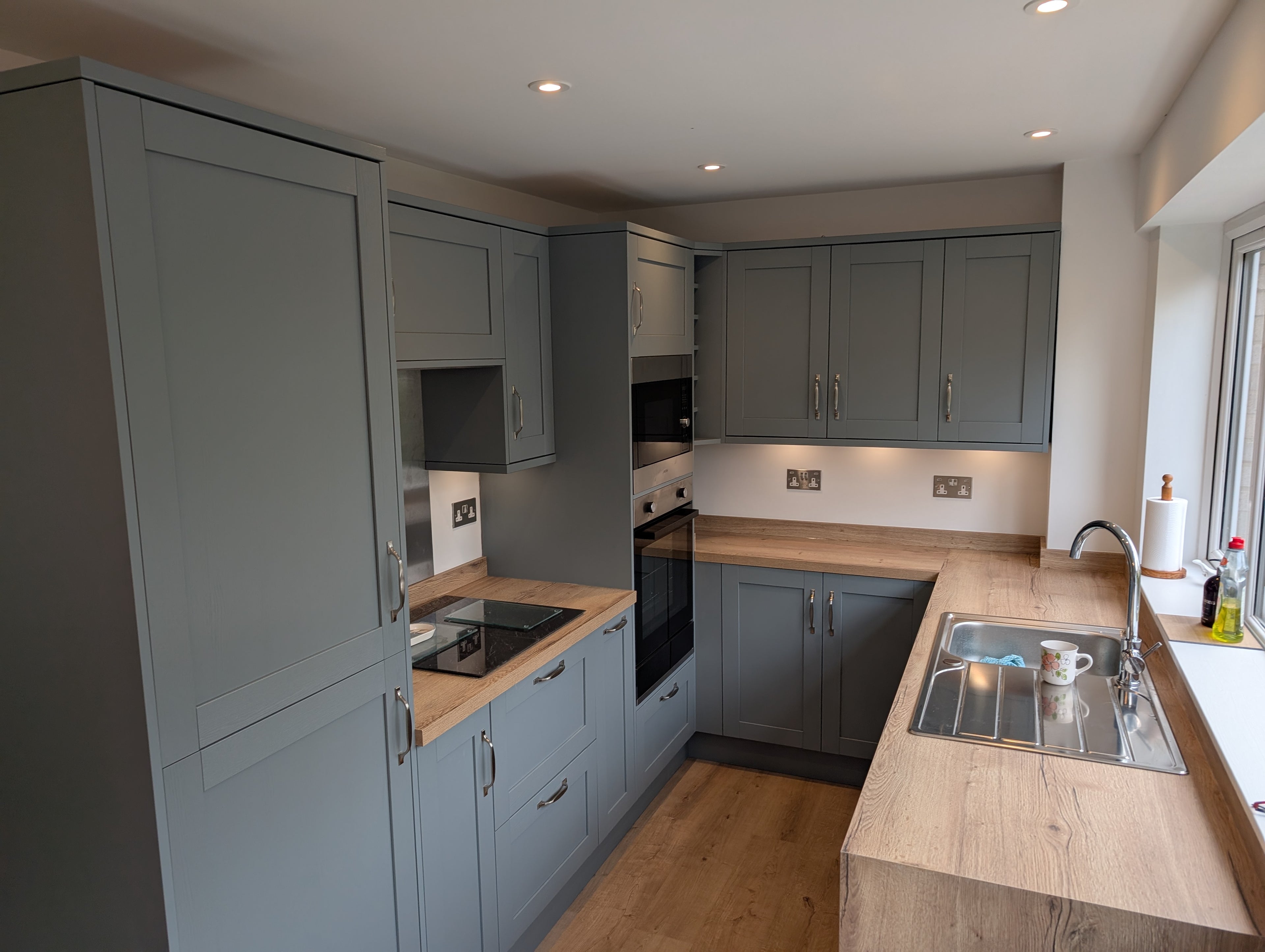 Classic Grey Shaker L-Shape Kitchen